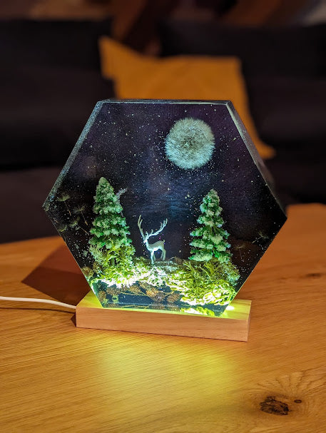 Cerf au claire de lune